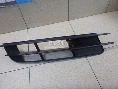 4L0807682 Решетка в бампер правая VAG Q7 [4L] (2005 - 2015)