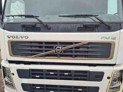 20523237 Volvo oe решетка капот решетка радиатора кабины