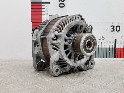 A004TJ0582 Генератор Renault Megane 3 (2008-2016) 2010 ,8200660057