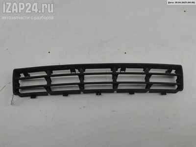 1J0853677 Решетка (заглушка) в бампер Перед. Volkswagen Golf-4 1998
