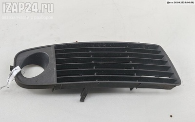4b0807682 Решетка (заглушка) в бампер Перед. Прав. Audi A6 C5 (1997-2005) 1997