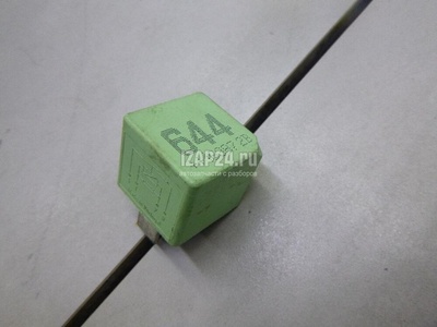 4H0951253 Реле VAG Polo (2001 - 2009)