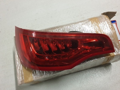 4L0945093G Audi Q7 4L Tył lewa Lampy tylne