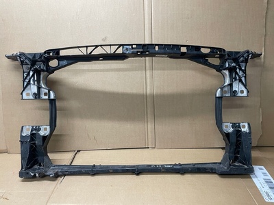 8W0805594E audi a4 b9 8w0 полоса передний усиление
