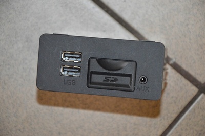 BHP1669U0 Moduł USB Mazda 3 13 - 16 BHP1 - 669U0