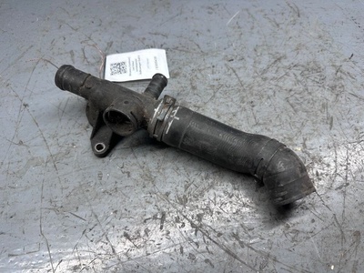 06A121133C Фланец (тройник) системы охлаждения Audi TT 1 1998