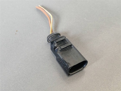 8d0973822 разъем VW Touareg 2002-2010 2006