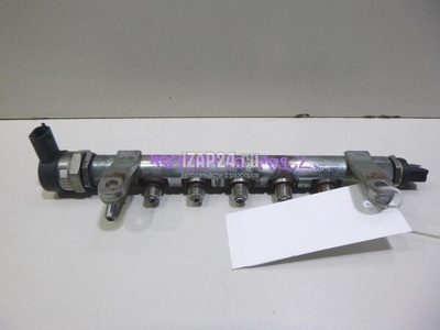 LR022334 Рейка топливная (рампа) Land Rover Freelander 2 (2007 - 2014)
