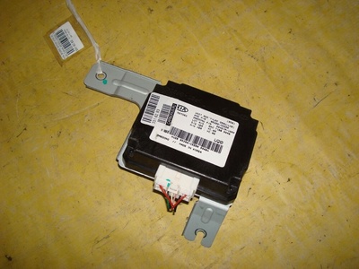 95300C5200 Блок упр-я 95300-C5200 на Kia Sorento UM D4HB Kia 95300-C5200 95300-C5200