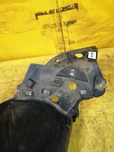 638433NA0A Подкрылок 63843-3NA0A на Nissan Leaf ZE0 EM61 Nissan 63843-3NA0A 63843-3NA0A