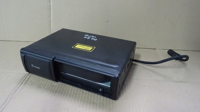 4D0035111A audi a8 d2 cd - чейнджер плит