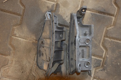 4F5807892 Audi A6 C6 Sedan ślizgi zderzaka tył