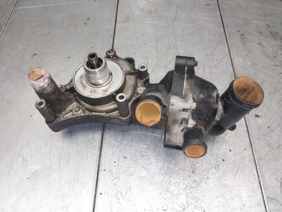 079121014F Корпус термостата Audi A6 C6/4F 2008 , 079121115N