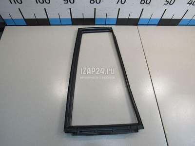 6818848040 Уплотнитель форточки правой Toyota Highlander II (2007 - 2013)
