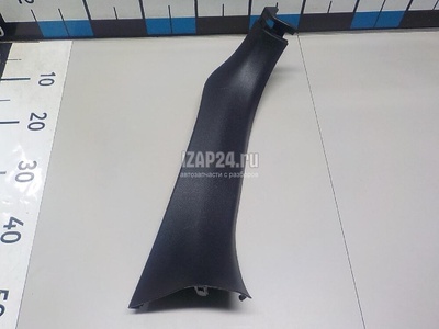 6793760200C0 Обшивка двери багажника Toyota LX 570 2007