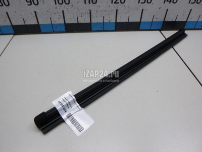 5736A140 Уплотнитель стекла двери Mitsubishi ASX 2010