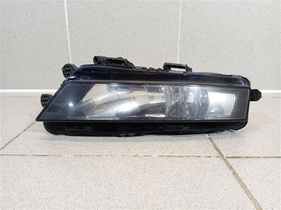 5E0941700F Фара противотуманная правая Skoda Octavia A7