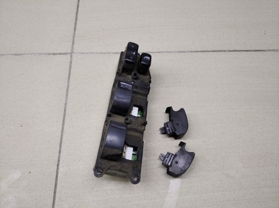 8482060110 Блок управления стеклоподъемниками TOYOTA Land Cruiser (100) 1998-2007