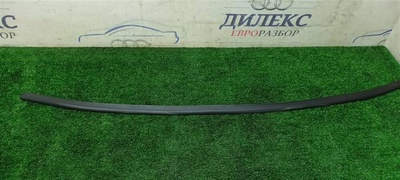 7N0823723 уплотнитель капота VW Sharan Blue Motion 2012