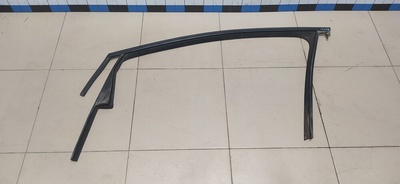 5M0837431C5AP Уплотнитель стекла двери VW Golf V Plus 2005-2014