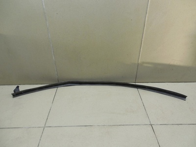 808300017R Уплотнитель двери RENAULT Duster 2012>