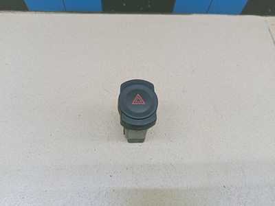 252905315R Кнопка аварийной сигнализации RENAULT Logan 2005-2014