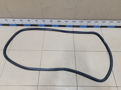 5N0867913A9B9 Уплотнитель двери VW Tiguan 2011-2016