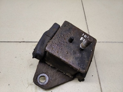 1236117070 Опора двигателя TOYOTA Land Cruiser (100) 1998-2007