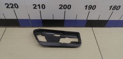 5N0837198 Кронштейн ручки VW Tiguan 2011-2016