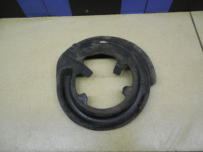 4815812040 Проставка под переднюю пружину TOYOTA Auris (E15) 2006-2012