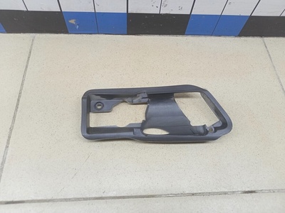 5N0837198 Кронштейн ручки VW Tiguan 2011-2016