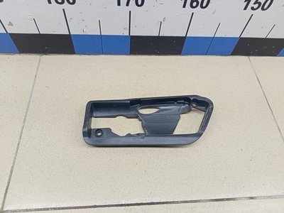 5N0837197 Кронштейн ручки VW Tiguan 2011-2016