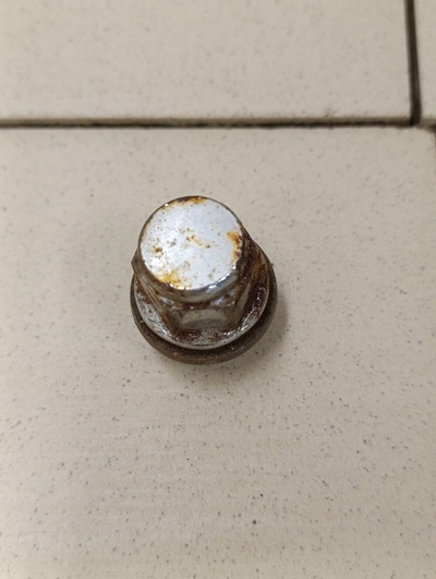 9094201007 Гайка колеса TOYOTA Corolla E15 2006-2013