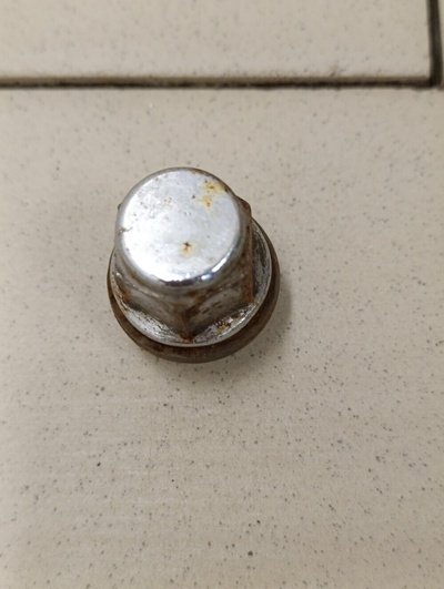 9094201007 Гайка колеса TOYOTA Corolla E15 2006-2013
