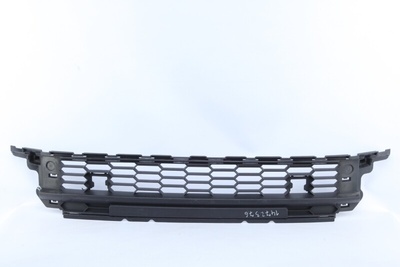 565853677E Решетка бампера Skoda Kodiaq 1 NS7 до Рестайлинг 2016-2022