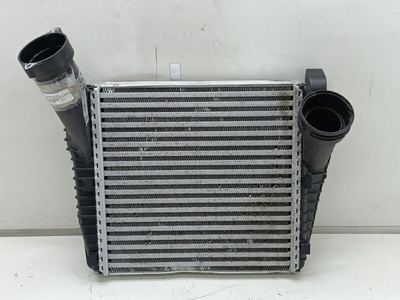 7L6145803D интеркулер Volkswagen Touareg 2 NF