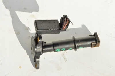 Olejua0041535228 датчик уровня масляный мерседес a0041535228 2.2 2.7 3.2 cdi