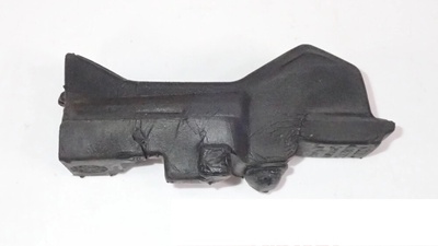 4L0823722 уплотнитель крыла правый audi q7 4l