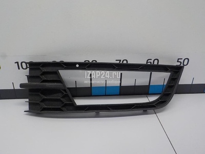 5E0807681 Решетка в бампер левая VAG Octavia (A7) (2013 - 2020)