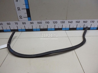 5G0823723B Уплотнитель капота VAG Golf VII (2012 - 2020)