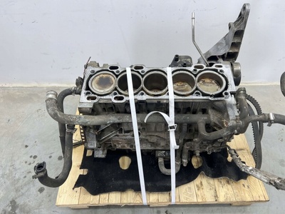 B5254T2 volvo v70 ii s60 2.5 т blok двигателя вал