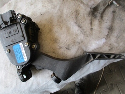7H1723503 педаль газа volkswagen