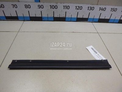 828384EA0B Уплотнитель двери Nissan Qashqai (J11) 2014
