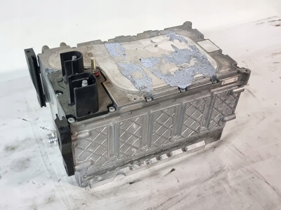 A0009824212 блок akumulatora мерседес c 4matic