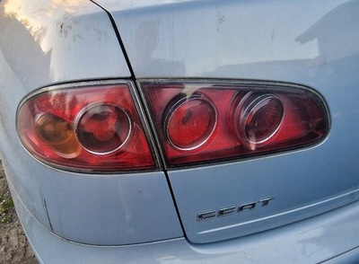 134S Фонарь п л seat cordoba 2004 год