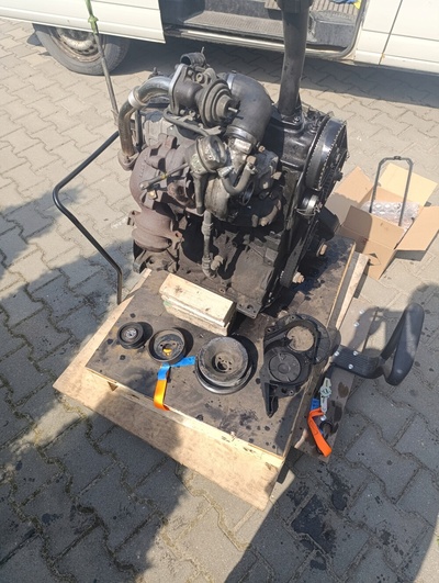 KY3 Двигатель в сборе volkswagen транспортер t4 1.9 td tdi - typowo для t4 штык на задней панели
