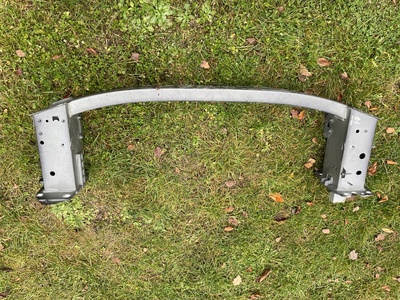 32297849 volvo xc40 балка переднее