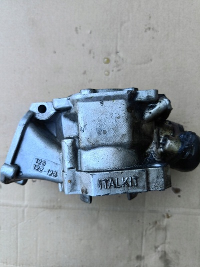32232135rs125122 цилиндр aprilia rs 125 99 - 05 rotax 122 zatarty