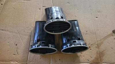 4M51A014L21AD FOCUS MK2 LIFT 1.8 KRATKA NAWIEWU WENTYLACJI 4M51 - A014L21 - AD