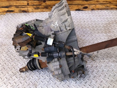2S4R7002PA КПП механическая (МКПП) Ford Focus 1 2001